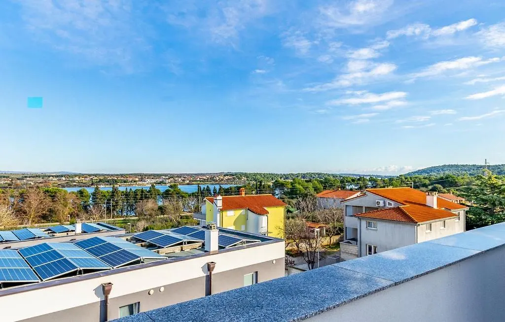 Favoloso Duplex Volme - Banjole, Pula, Croazia Croatia